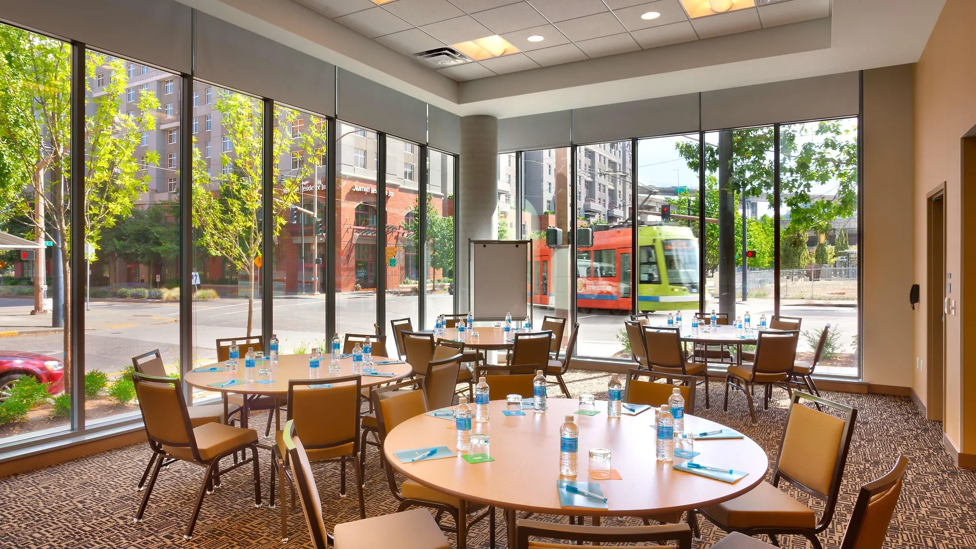 Hyatt House Portland / Downtown Hotel