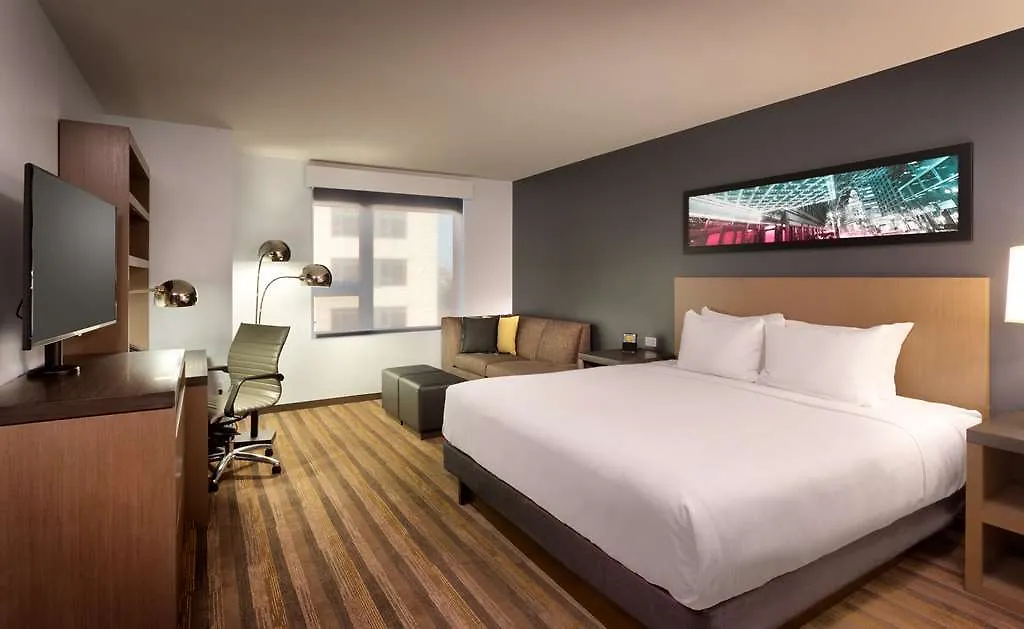 Hyatt House Portland / Downtown Hotel